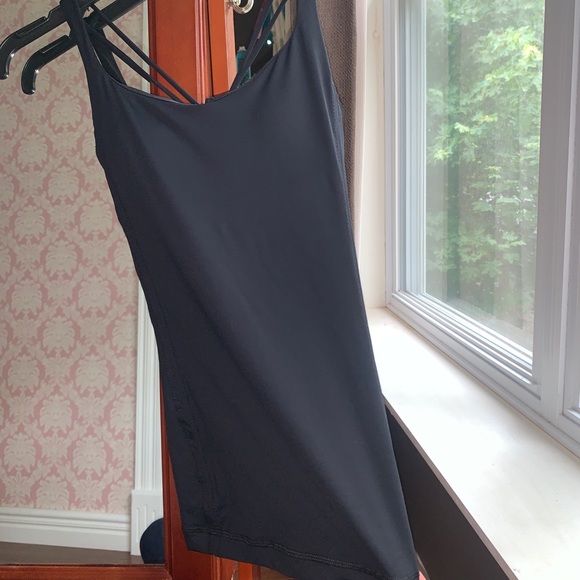 LULU LEMON black tank top - Picture 5 of 7